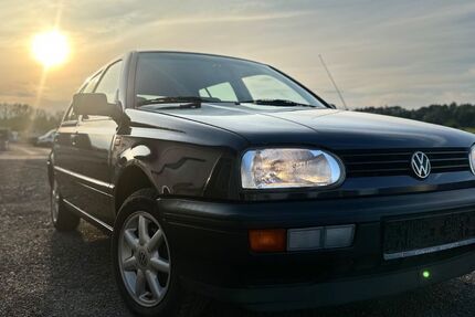 VW Golf 130.625 km 2.499 &euro; Radebeul 01445