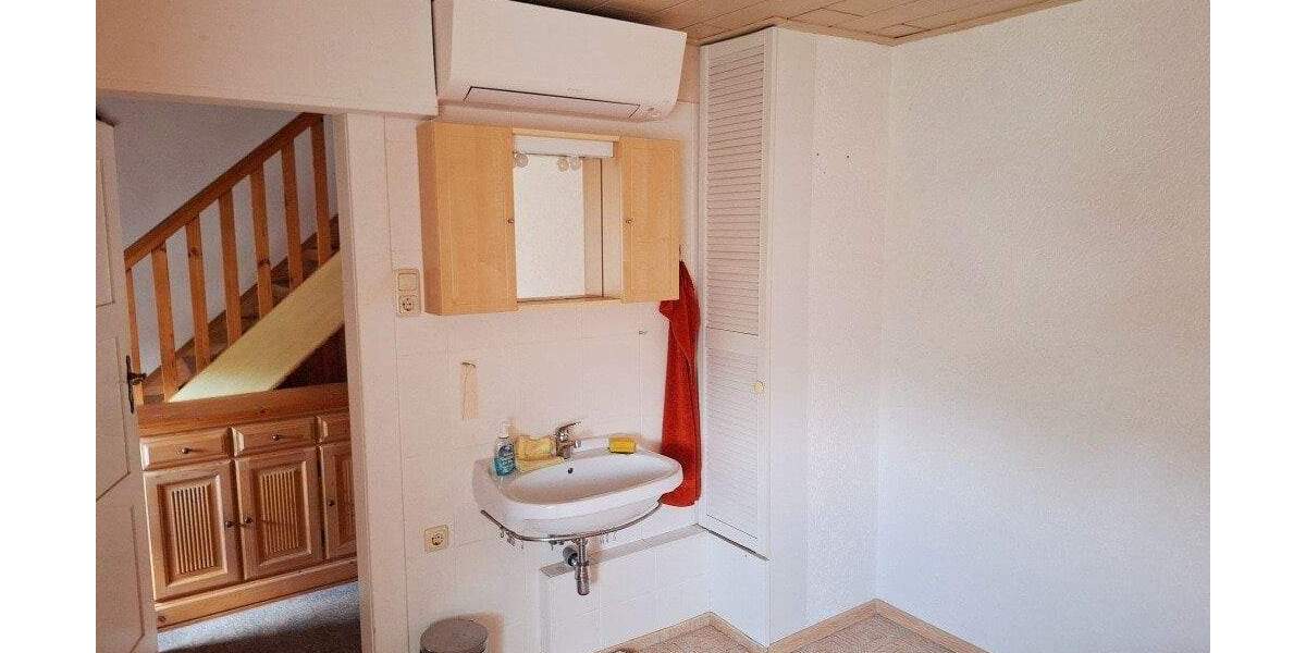 Reihenmittelhaus Pirna - 5 Zimmer, 120 m&sup2;, 350.000&euro; | Angebot:25743896