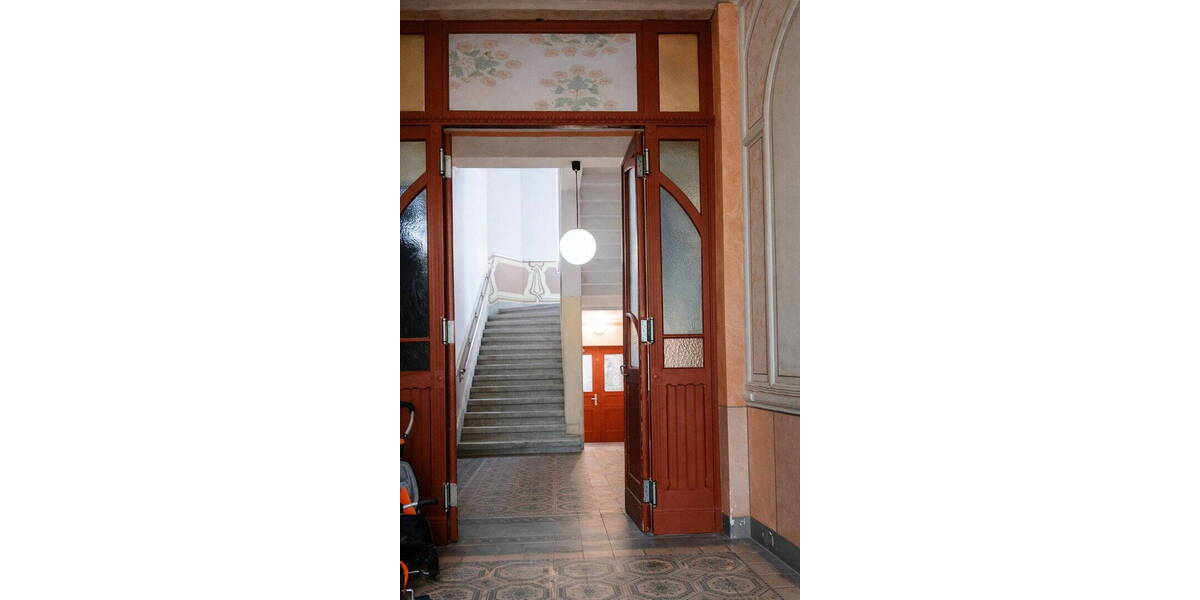 Etagenwohnung Dresden Mickten - 5 Zimmer, 139 m&sup2;, 299.000&euro; | Angebot:26334930