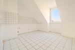 GANZ OBEN – GEMÜTLICHE MAISONETTE – BEZUGSFREI – DUSCHBAD MIT FENSTER – TG-PARKER - Dachgeschoßwohnung Dresden Strehlen | Angebot:27318190