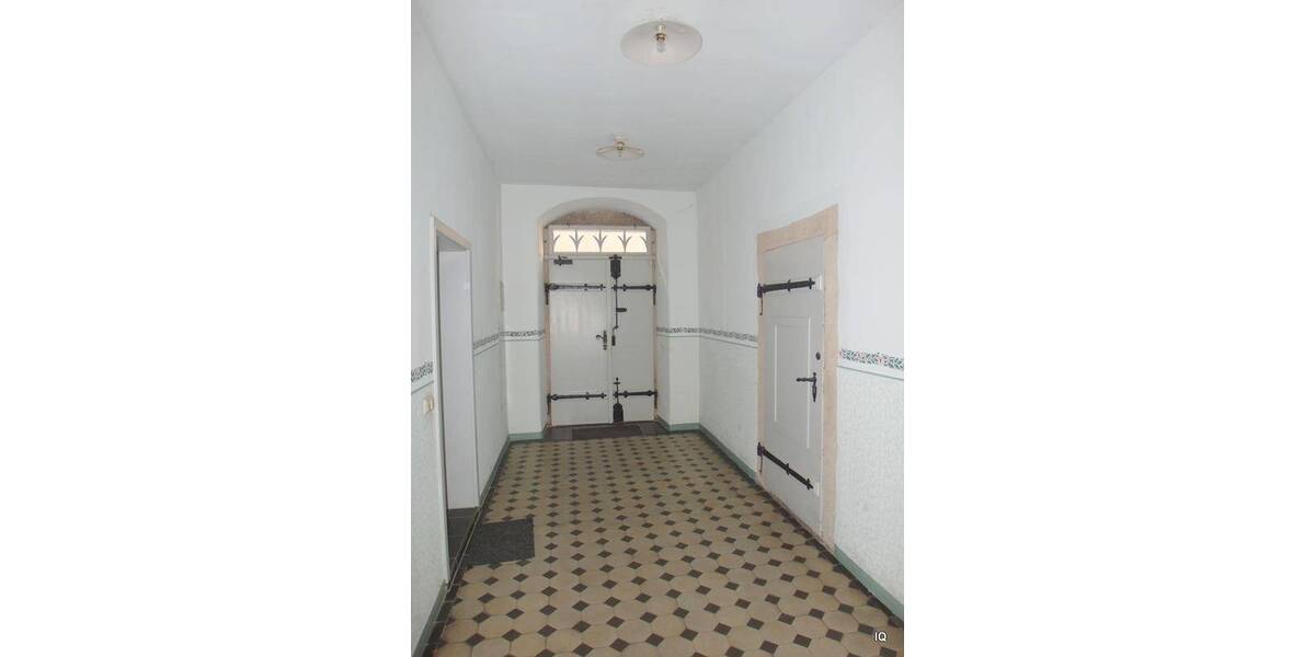 Etagenwohnung Meißen Altstadt - 2 Zimmer, 50 m&sup2;, 305&euro; | Angebot:26556535
