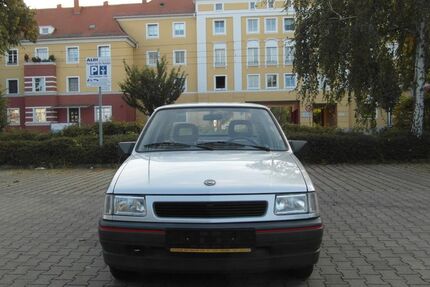 Opel Corsa 29.657 km 7.599 &euro; Dresden 01237