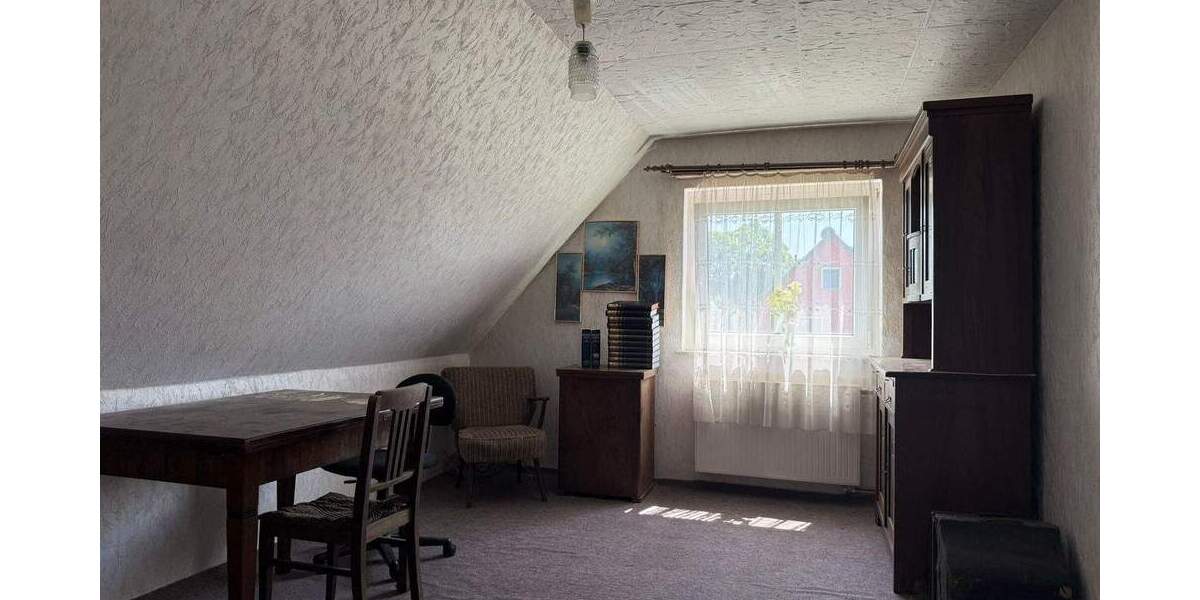 Einfamilienhaus Weinböhla - 5 Zimmer, 120 m&sup2;, 275.000&euro; | Angebot:25780698