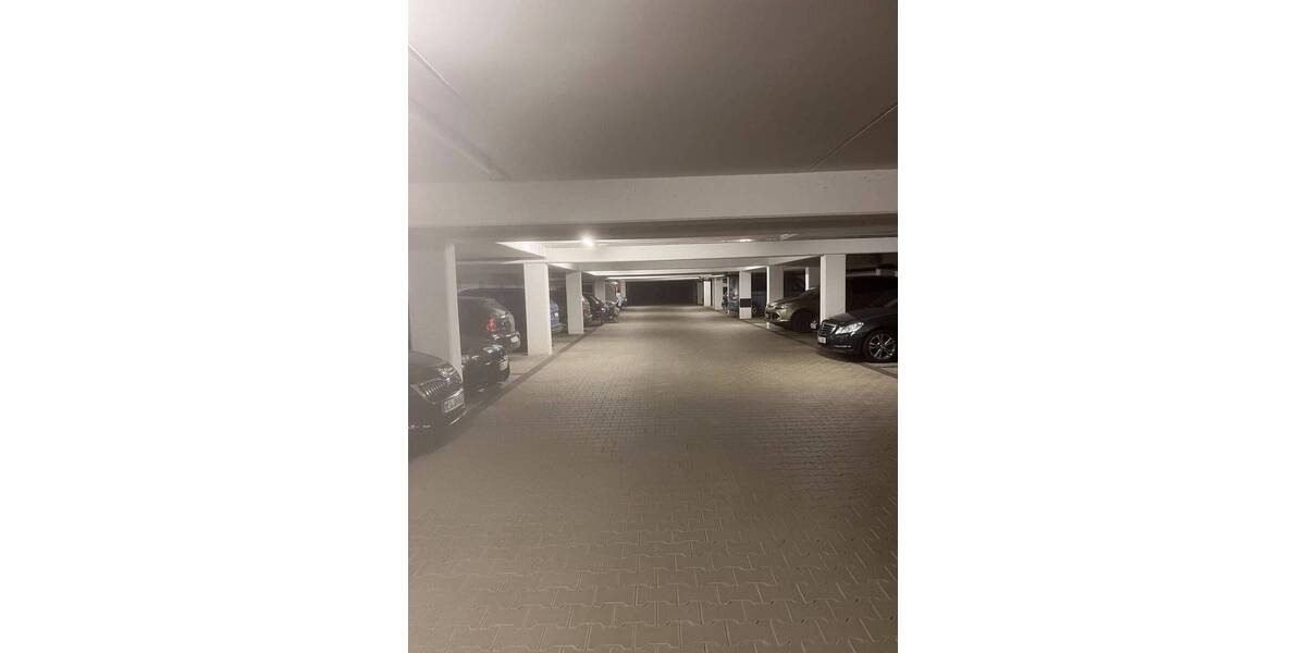 Etagenwohnung Dresden Äußere Neustadt - 3 Zimmer, 96 m&sup2;, 1.400&euro; | Angebot:26307473