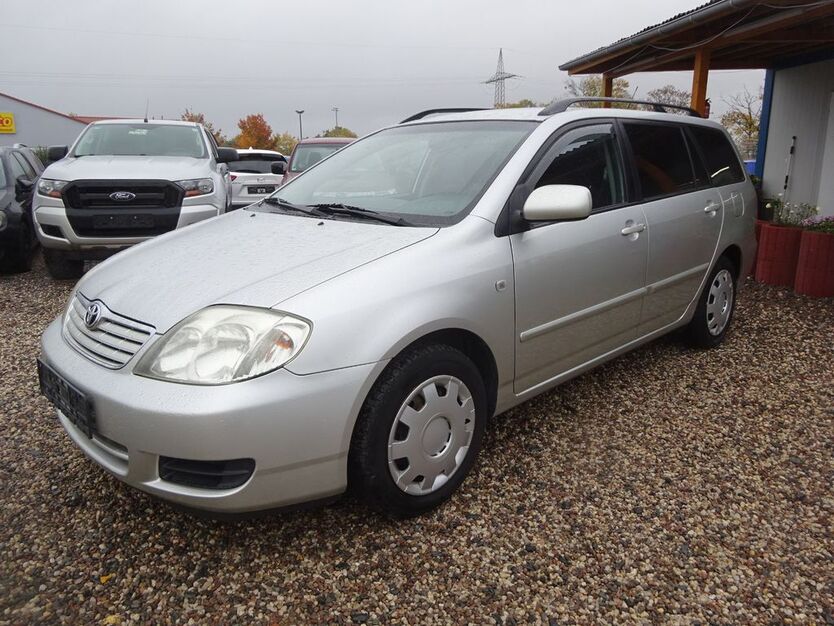 Toyota Corolla 217.605 km 4.300 € Dresden 01219