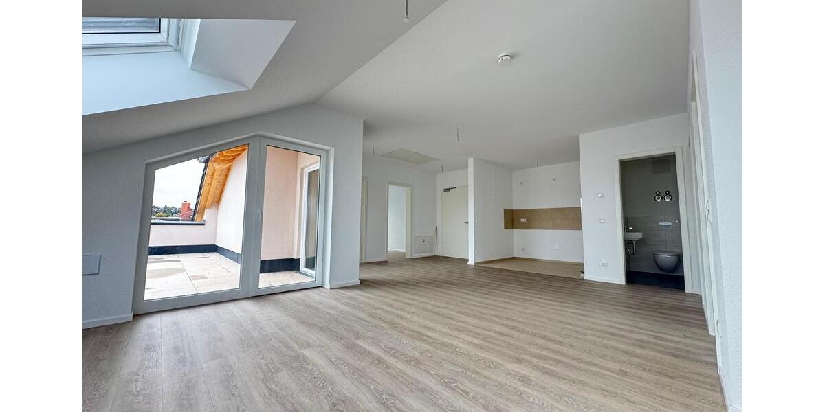 Dachgeschoßwohnung Heidenau - 4 Zimmer, 109 m&sup2;, 1.303&euro; | Angebot:24585580