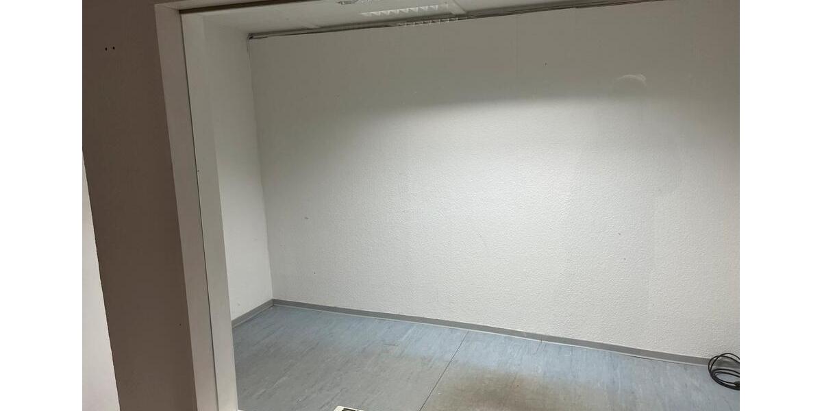 Gewerbeobjekt Dresden Klotzsche - 800&euro; | Angebot:24605921