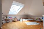 Dachgeschoßwohnung Dresden Loschwitz - 3 Zimmer, 101 m&sup2;, 1.165&euro; | Angebot:26288747