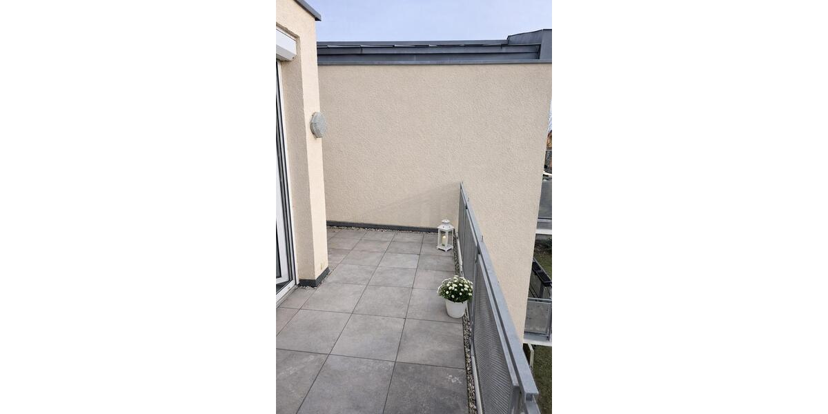 Dachgeschoßwohnung Weinböhla - 2 Zimmer, 58 m&sup2;, 463&euro; | Angebot:25758681