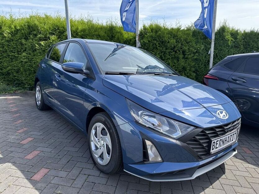 i20