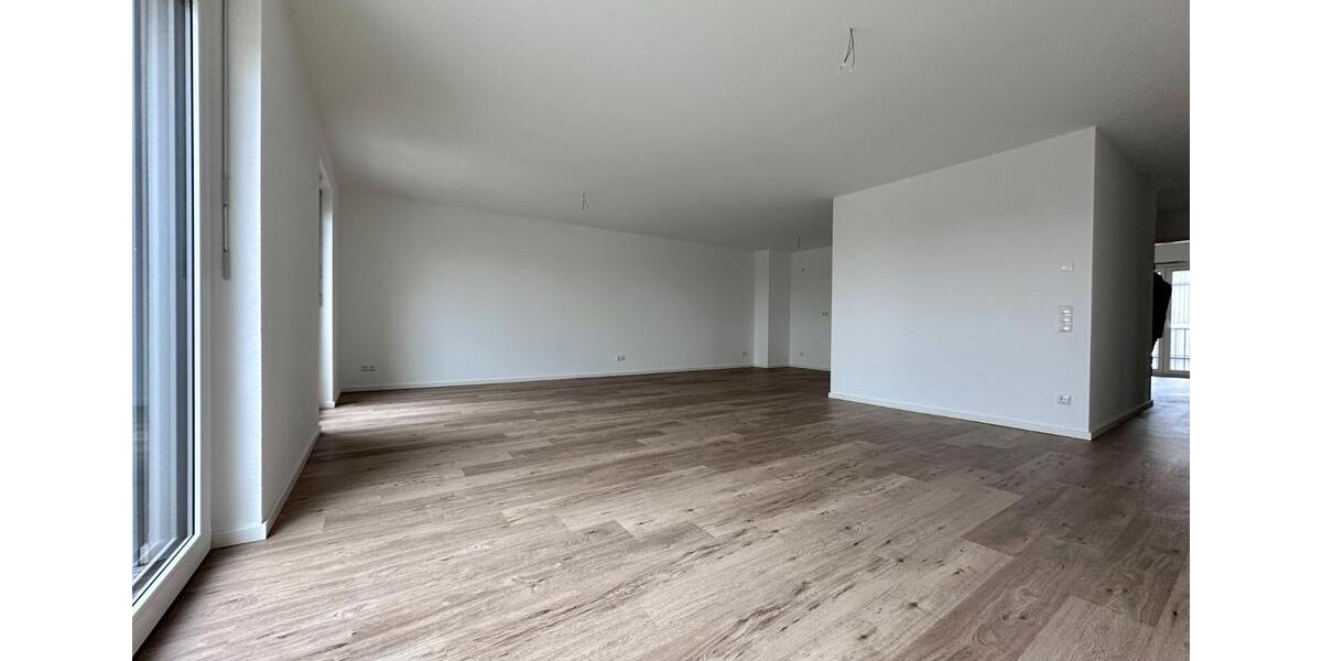 Erdgeschoßwohnung Weinböhla - 5 Zimmer, 133 m&sup2;, 1.563&euro; | Angebot:24657680