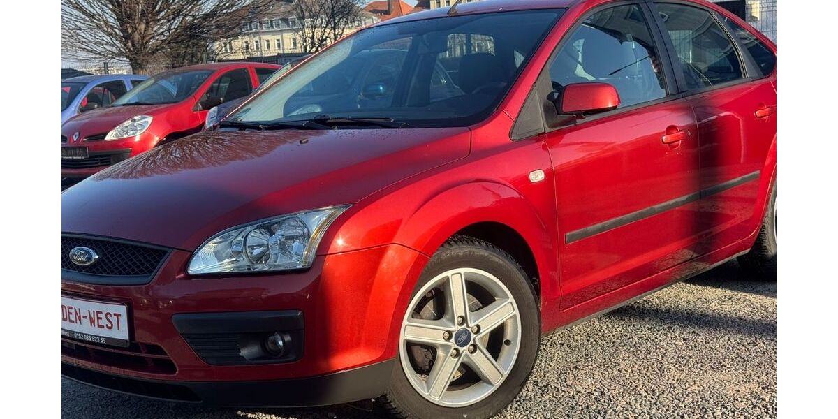Ford Focus 118.000 km 3.299 &euro; Dresden 01159