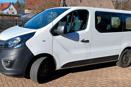 Opel Vivaro 162.000 km 12.999 &euro; Bahretal 01819