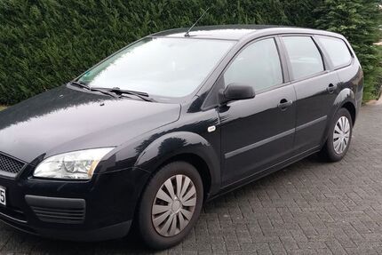 Ford Focus 136.600 km 4.000 € Bannewitz 01728