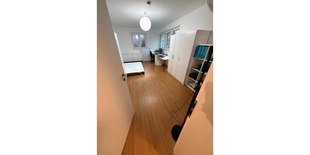 Etagenwohnung Dresden Neustadt - 4 Zimmer, 99 m&sup2;, 1.433&euro; | Angebot:26297238