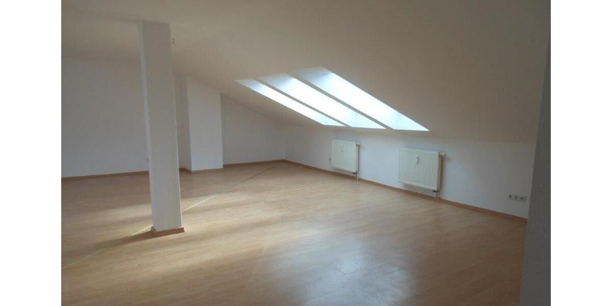 Dachgeschoßwohnung Dresden Neustadt - 1 Zimmer, 62 m&sup2;, 580&euro; | Angebot:25739682
