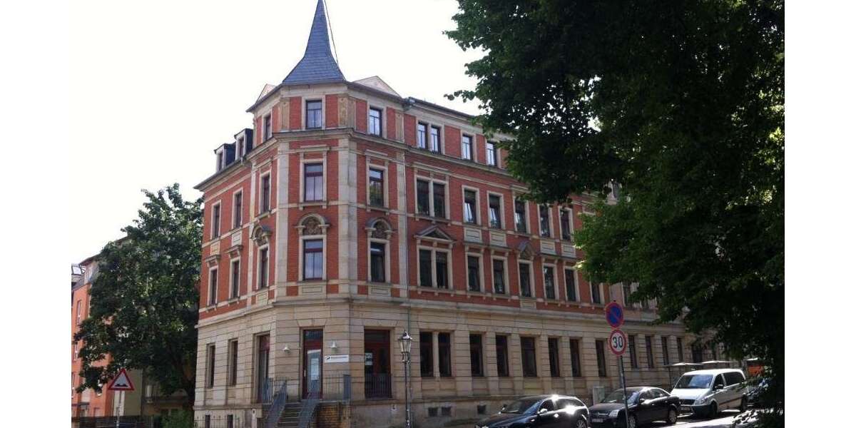 Haus zum Kaufen in Dresden Löbtau 2.500.000 € 451.89 m² 32 zimmer