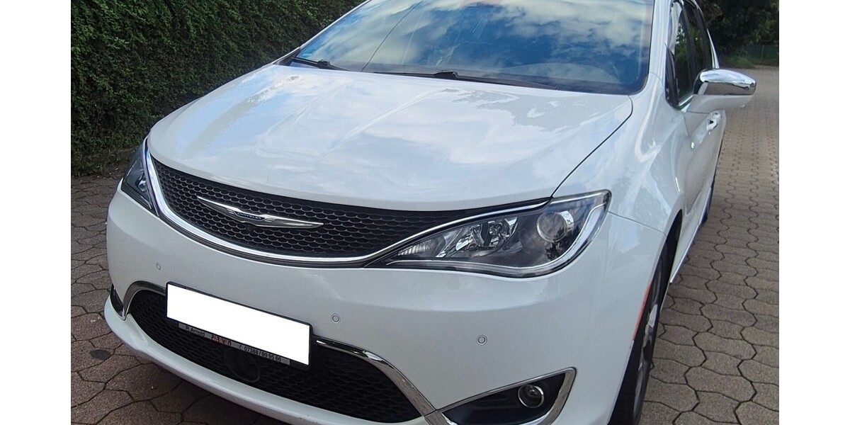 Chrysler Pacifica 84.700 km 50.990 &euro; Ebersbach 01561