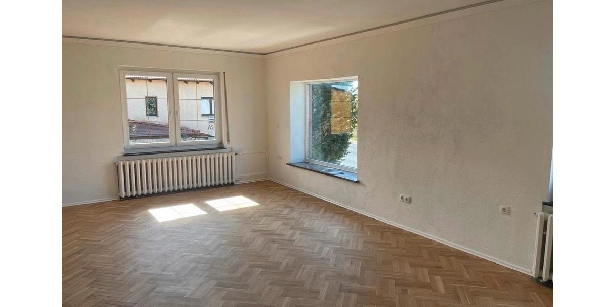 Einfamilienhaus Weinböhla - 5 Zimmer, 170 m&sup2;, 300.000&euro; | Angebot:27006211