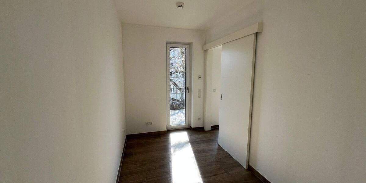 Etagenwohnung Dresden Südvorstadt-West - 1 Zimmer, 40 m&sup2;, 640&euro; | Angebot:25799012