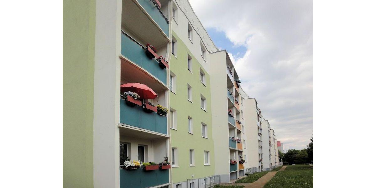 Dachgeschoßwohnung Freital - 1 Zimmer, 25 m&sup2;, 171&euro; | Angebot:25996036