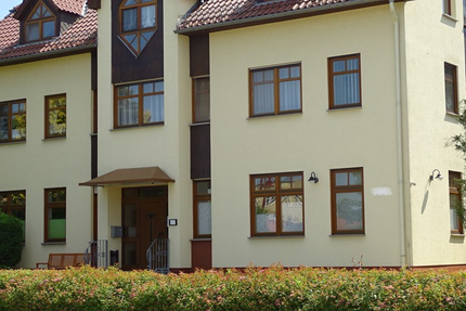 Wohnen und Arbeiten unter einem Dach- großzügiges EFH mit Einliegerwohnung und Arztpraxis 12 zimmer