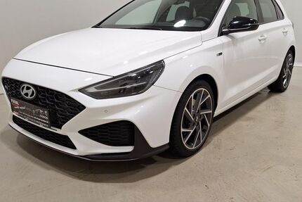 Hyundai i30 40.985 km 18.899 &euro; Dresden 01157