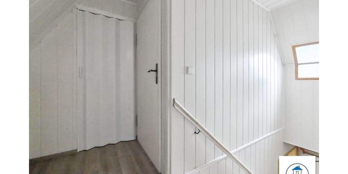 +DD: Romantische 5-R-DHH im Landhausstil + Nebenhaus zu vermieten! Garage + Garten mit Pool & Sauna+ 6 zimmer