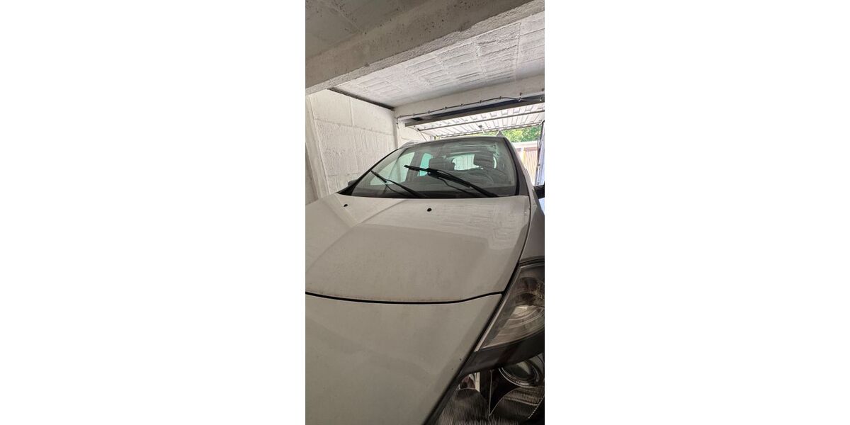 Renault Clio 107.000 km 3.250 &euro; Dresden 01328