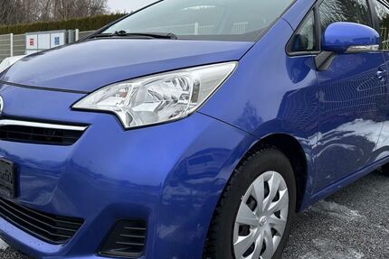 Toyota Verso-S 100.000 km 5.500 &euro; Dresden 01259
