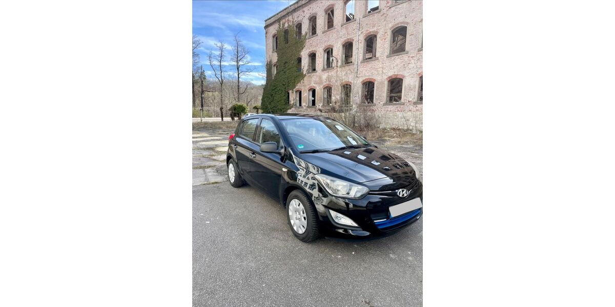 Hyundai i20 41.800 km 5.900 &euro; Dippoldiswalde 01744