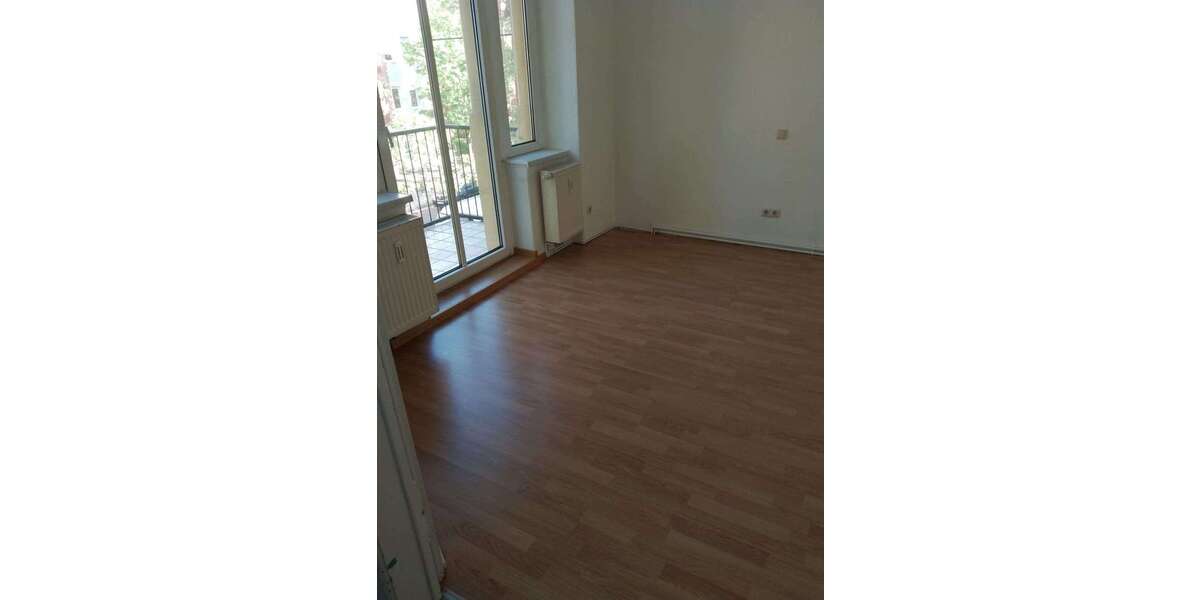 Etagenwohnung Dresden Striesen - 3 Zimmer, 68 m&sup2;, 650&euro; | Angebot:26641357