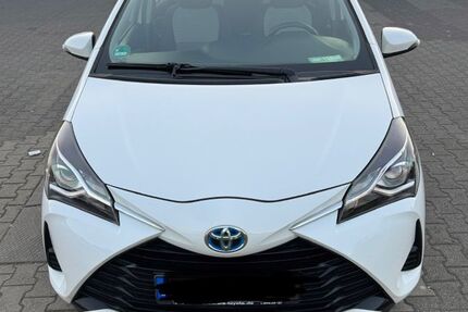Toyota Yaris 80.500 km 13.300 &euro; Dresden 01069