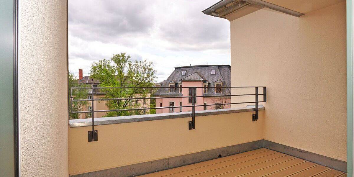 Etagenwohnung Dresden Striesen-Ost - 3 Zimmer, 88 m&sup2;, 1.930&euro; | Angebot:26816723