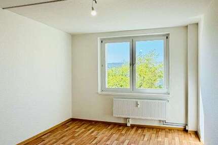 Wohnung Freital Zauckerode - 3 Zimmer, 65 m&sup2;, 442&euro; | Angebot:27210956