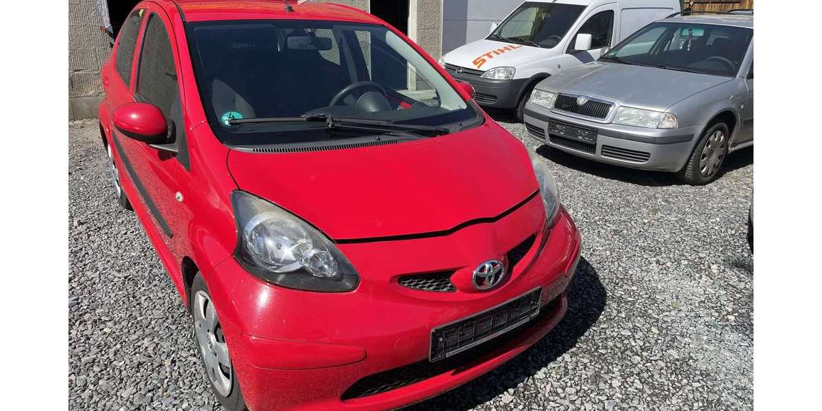 Toyota Aygo 124.500 km 1.599 &euro; Dresden 01157