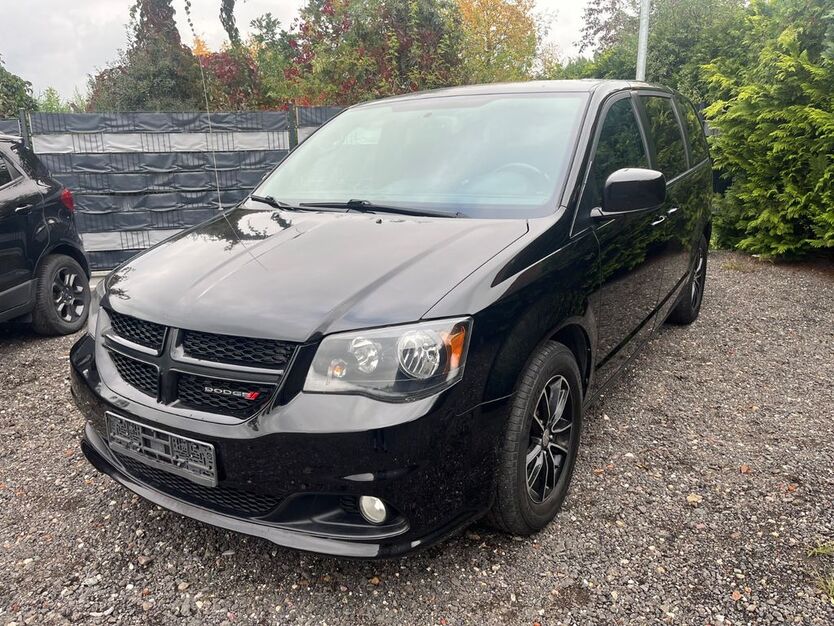 Dodge Grand Caravan 174.222 km 15.999 € Radeburg 01471