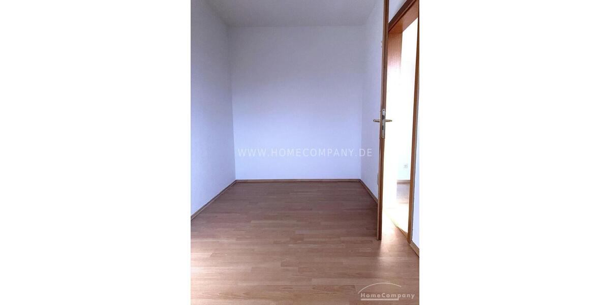 Dachgeschoßwohnung Dresden Leuben - 2 Zimmer, 45 m&sup2;, 450&euro; | Angebot:25825388