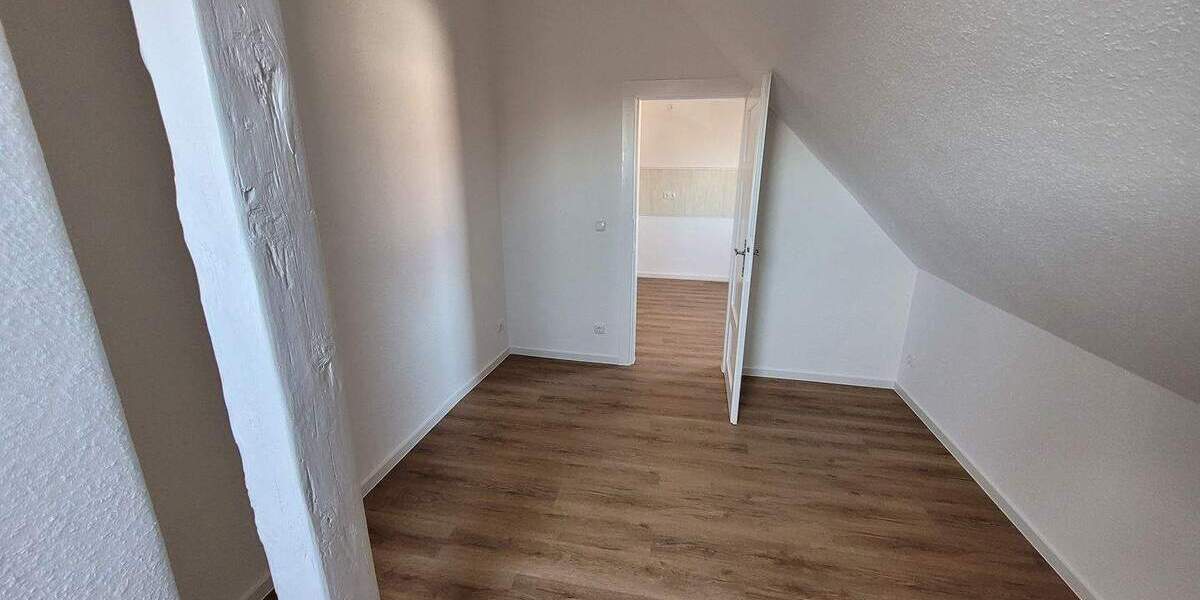 Etagenwohnung Heidenau Mügeln - 3 Zimmer, 96 m&sup2;, 812&euro; | Angebot:25668954