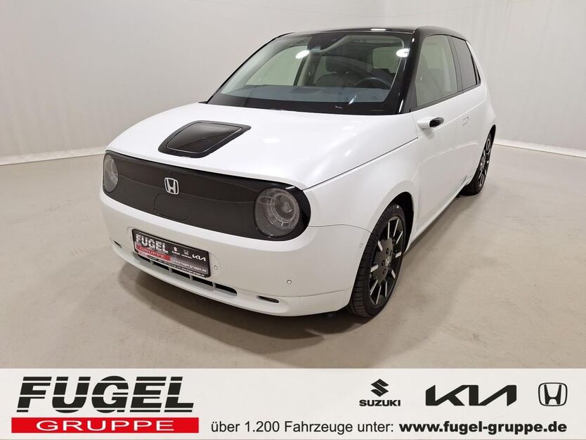 Honda e 28.365 km 17.499 € Dresden 01157