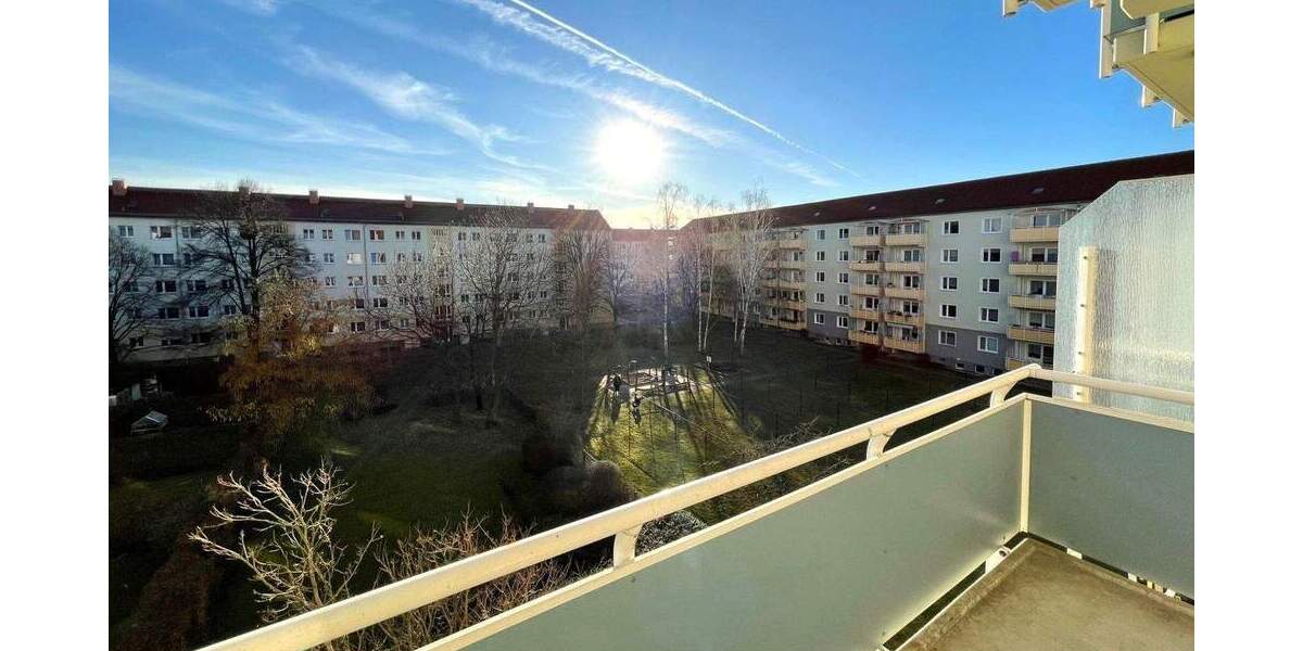 Etagenwohnung Dresden / Tolkewitz Tolkewitz/Seidnitz-Nord - 3 Zimmer, 62 m&sup2;, 596&euro; | Angebot:25818476
