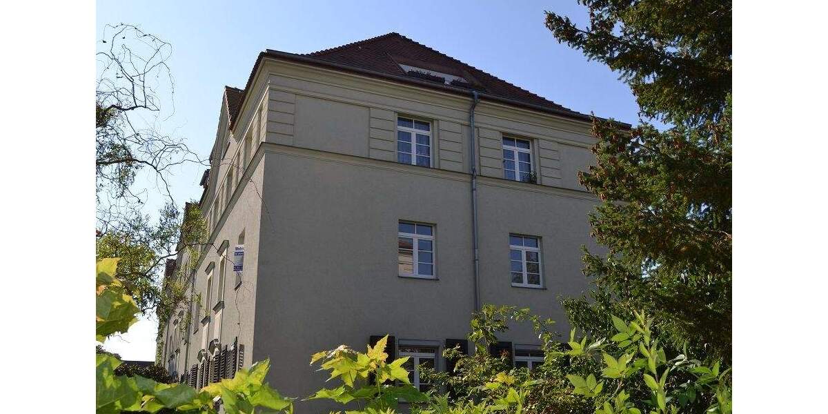 EG-Wohnung in idyllische Wohnlage (Loggia, Garten*, HHK) 2 zimmer