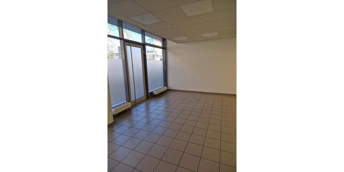 Gewerbeobjekt Dresden Pieschen-Süd - 9 Zimmer, 262 m&sup2;, 2.355&euro; | Angebot:25708883