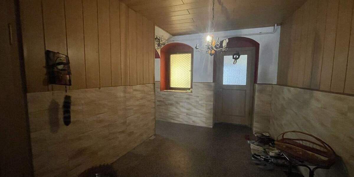 Mehrfamilienhaus, Wohnhaus Stolpen - 8 Zimmer, 106 m&sup2;, 130.000&euro; | Angebot:25822712