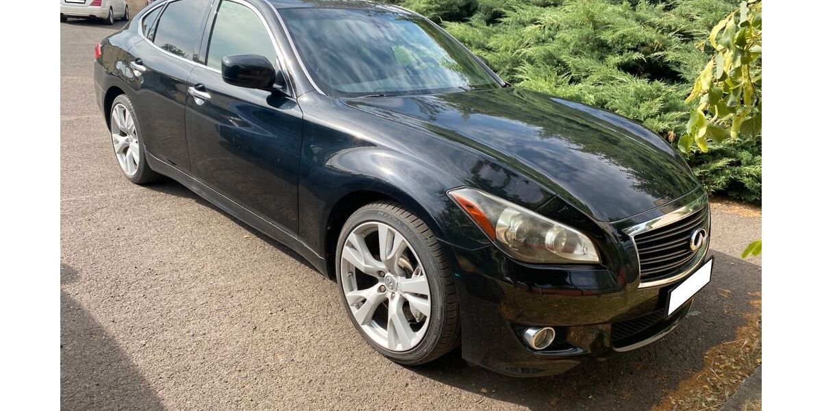 INFINITI M37 143.200 km 14.900 &euro; Dresden Mitte 01067