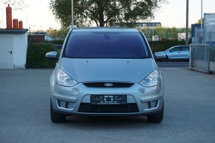Ford S-Max 184.500 km 2.800 &euro; Dresden 01067