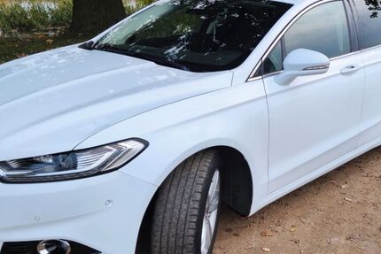 Ford Mondeo 125.000 km 10.900 &euro; Kreischa 01731