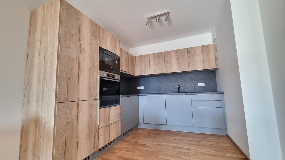 Etagenwohnung Dresden Neustadt - 2 Zimmer, 69 m&sup2;, 1.570&euro; | Angebot:26096786