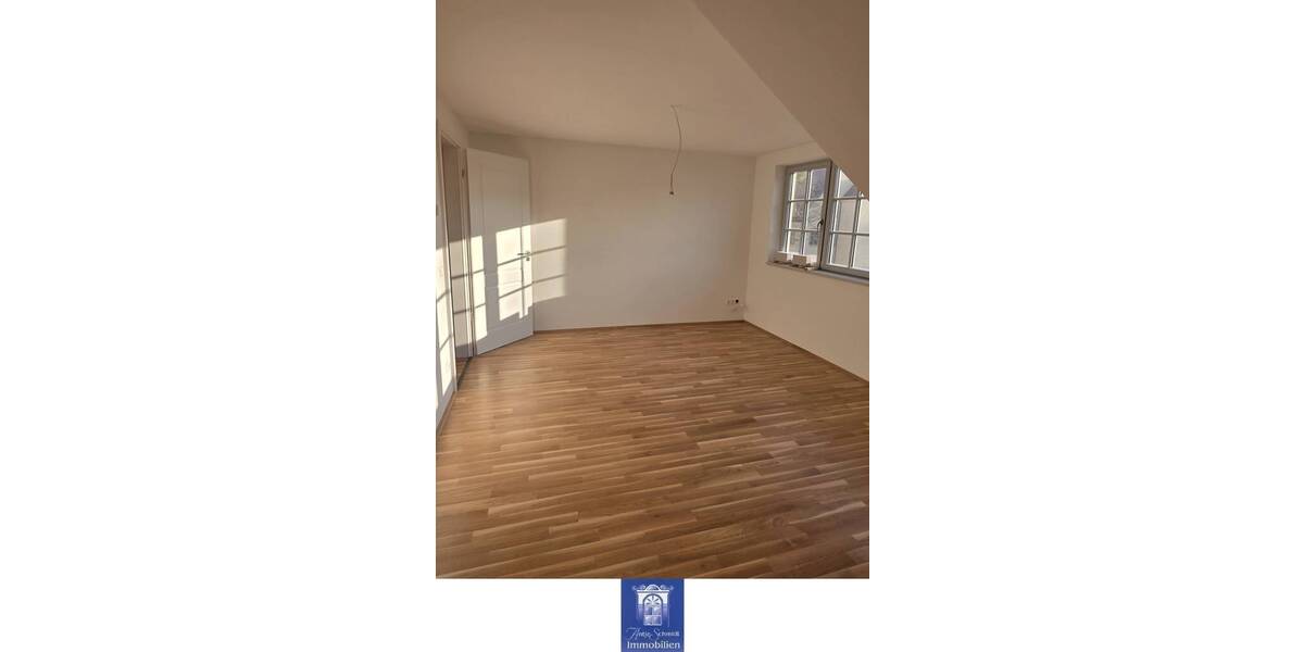 Etagenwohnung Pirna - 4 Zimmer, 129 m&sup2;, 1.488&euro; | Angebot:26515687