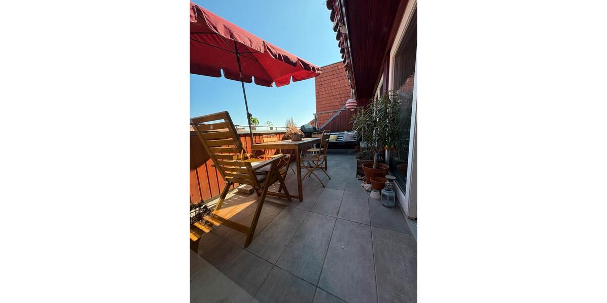 Dachgeschoßwohnung Dresden Neustadt - 4.5 Zimmer, 160 m&sup2;, 2.890&euro; | Angebot:26491974